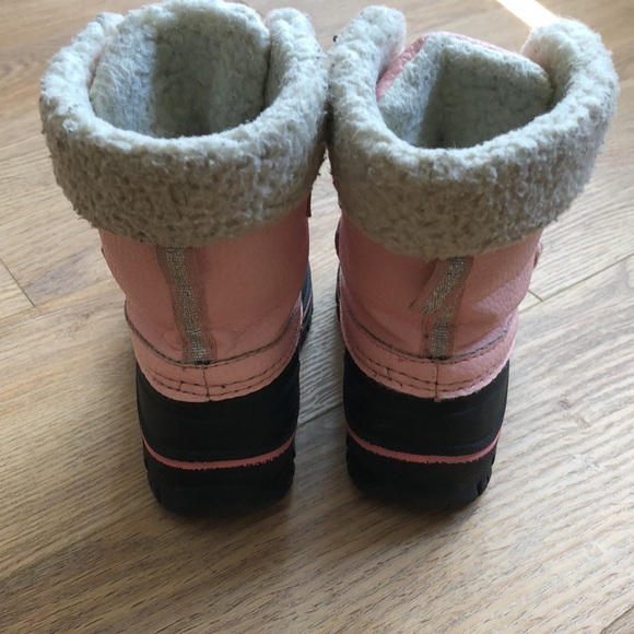 Joe Fresh toddler winter boots - Picture 4 of 5